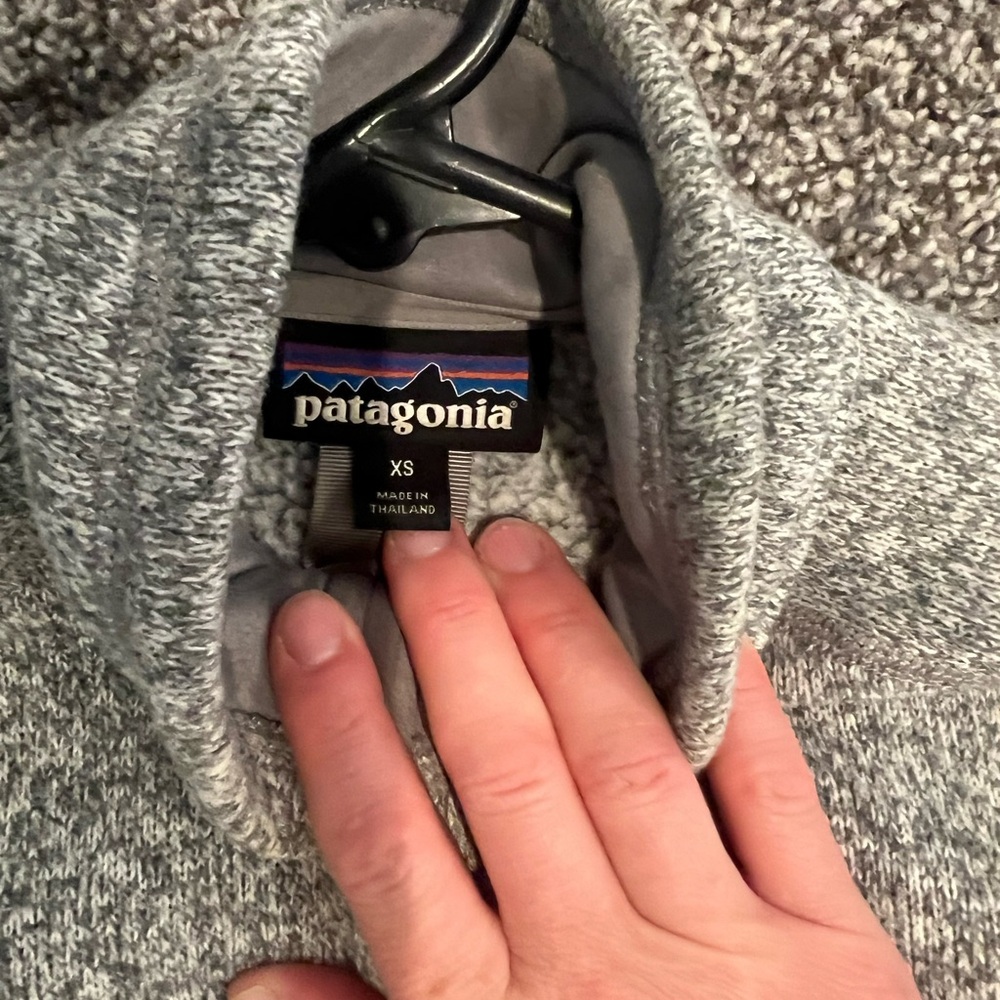Classic Patagonia zip up jacket - Picture 3 of 3
